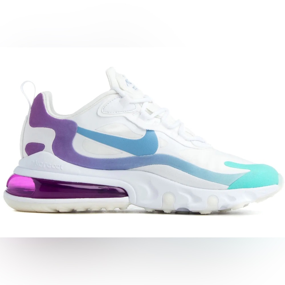 Nike 270 react sneakers